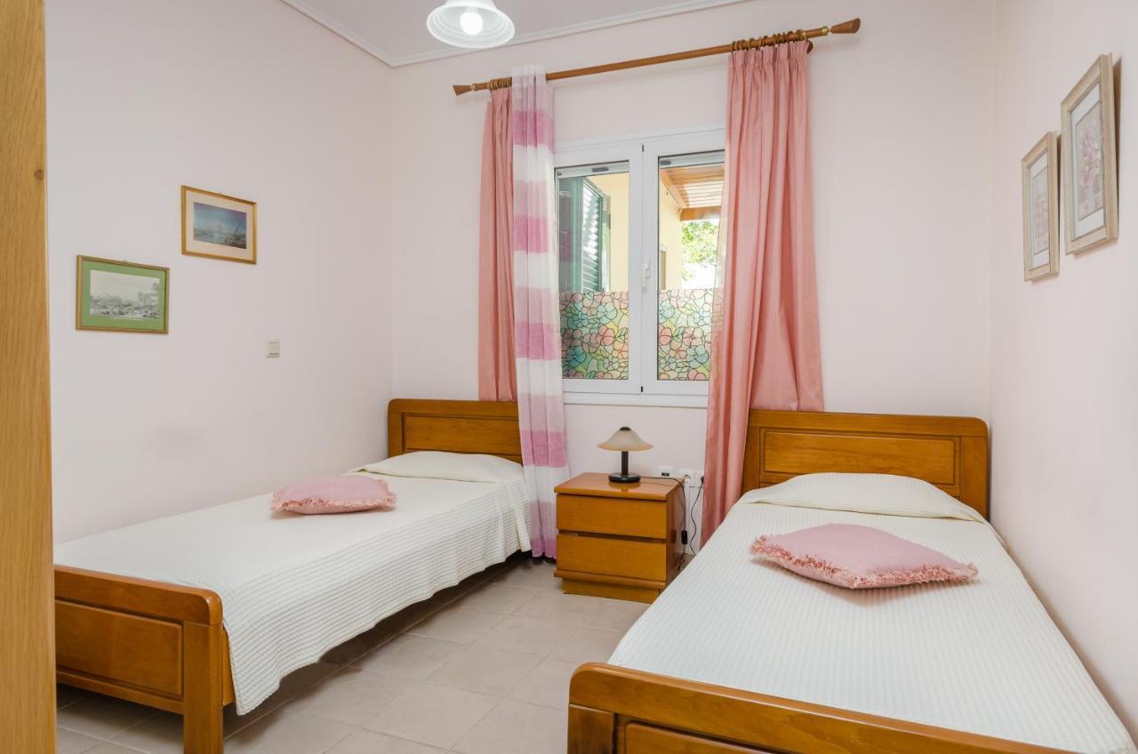 Villa Aliki Барбати Екстериор снимка